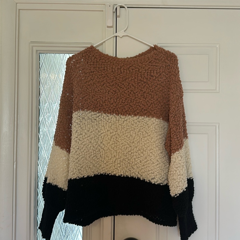Lulus sweater
